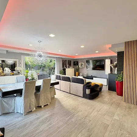 Avec Piscine 8 Personnes * بورتو فيكشْيو