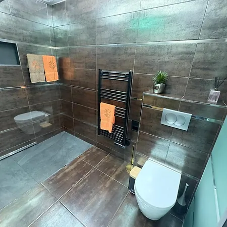 Avec Piscine 8 Personnes *