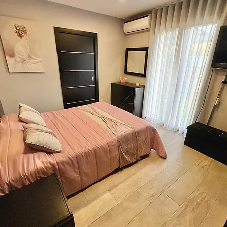 Avec Piscine 8 Personnes فيلة بورتو فيكشْيو