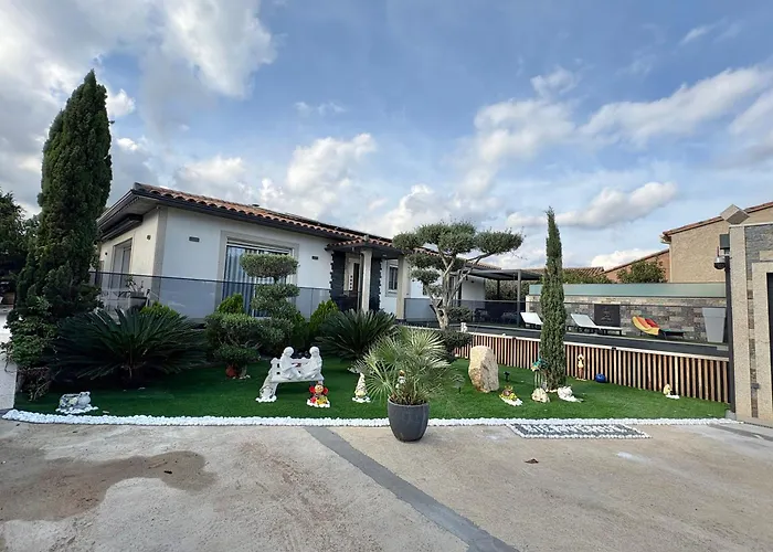 Villa Avec Piscine 8 Personnes