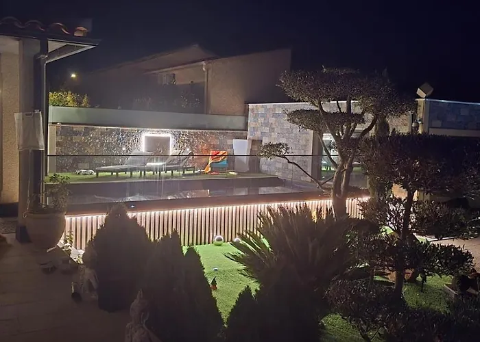 Villa Avec Piscine 8 Personnes Porto-Vecchio (Corsica)