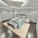 Villa Avec Piscine 8 Personnes *