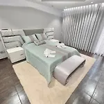 Villa Avec Piscine 8 Personnes