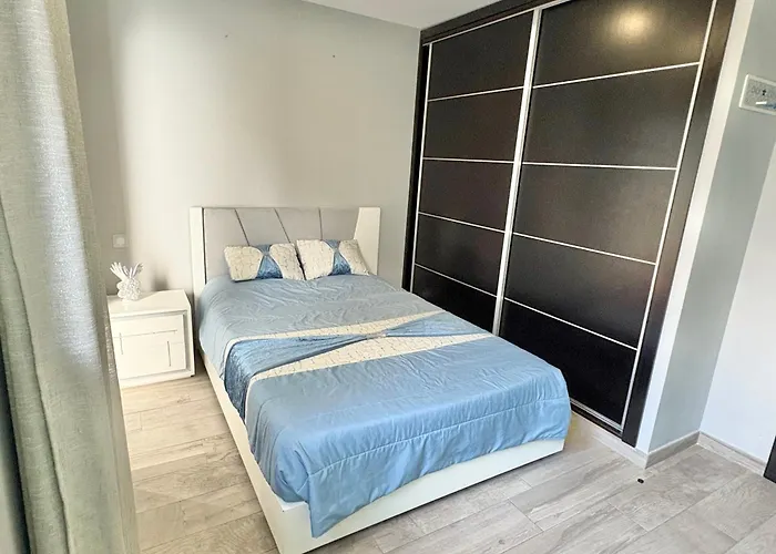 Avec Piscine 8 Personnes 维琪奥港