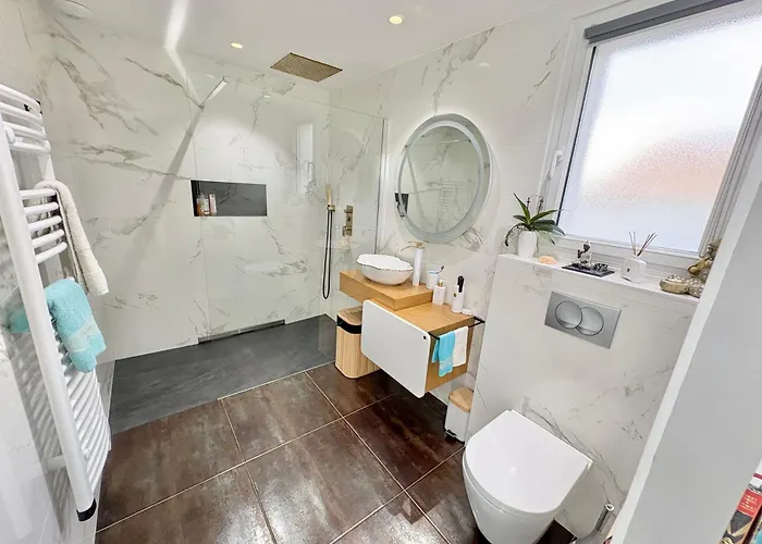 Avec Piscine 8 Personnes * 维琪奥港