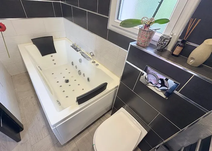 Avec Piscine 8 Personnes 别墅 *